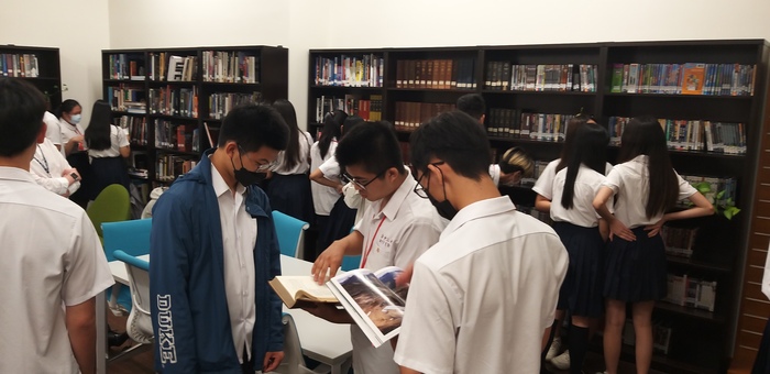 本校模擬聯合國與國際交流團赴AIT(美國在台協會)交流圖片