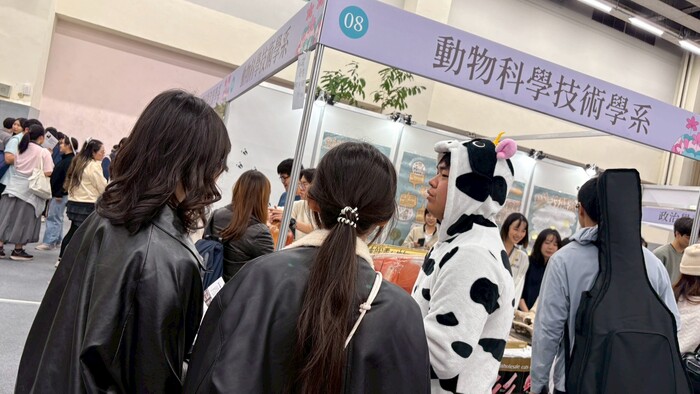 114學年台大杜鵑花節圖片