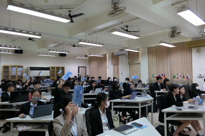 本校模擬聯合舉辦模擬國際會議,匯集各地優秀青年關心少數族群議題圖片
